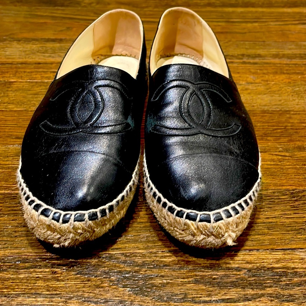 Black lamb skin Chanel Espadrille